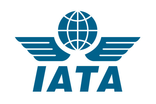 International passenger air traffic increased by 332% in April